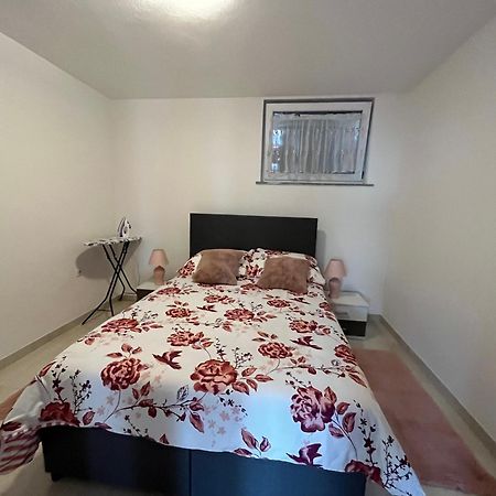 Apartma Azurre Postojna Kültér fotó