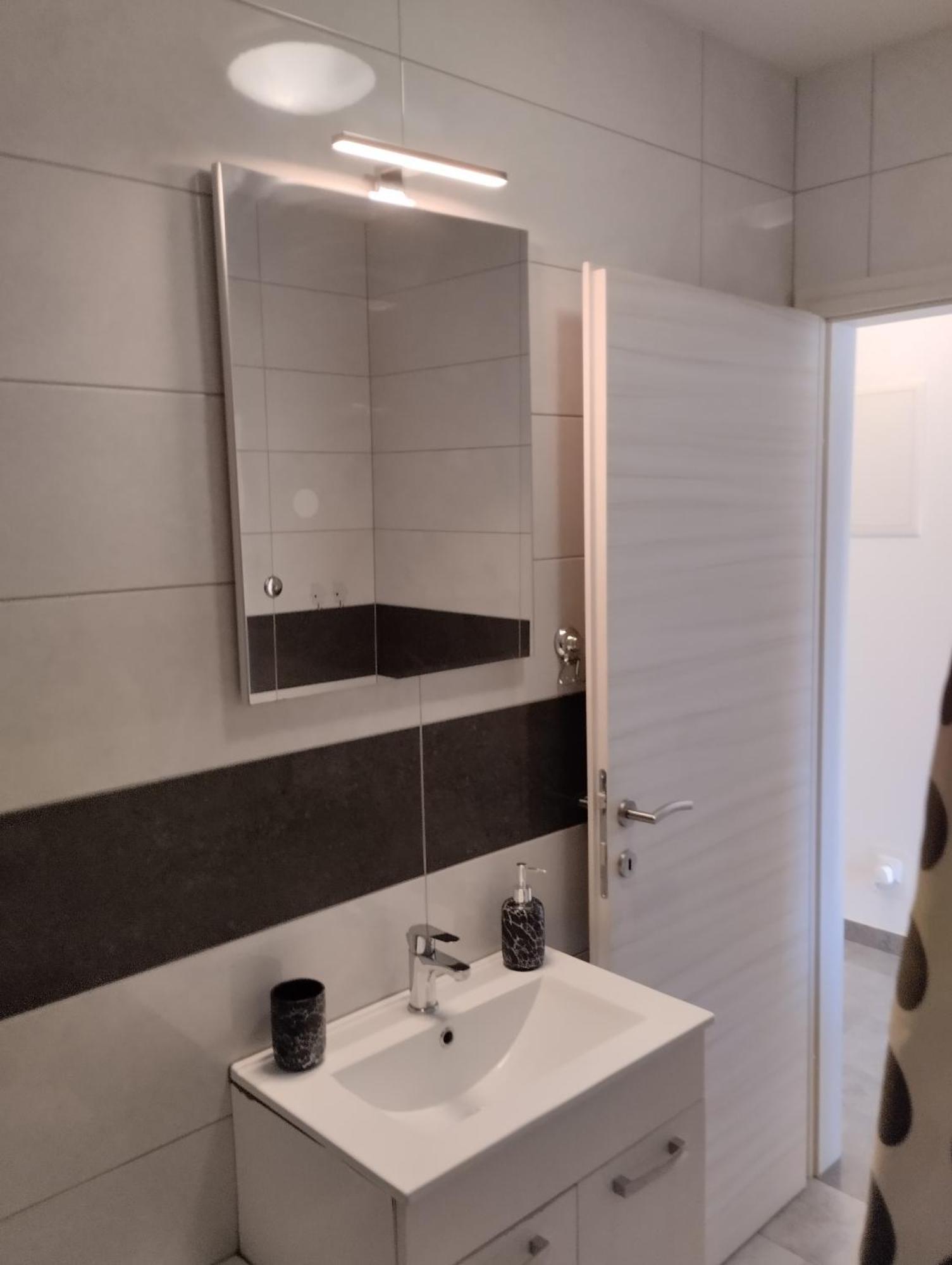 Apartma Azurre Postojna Kültér fotó